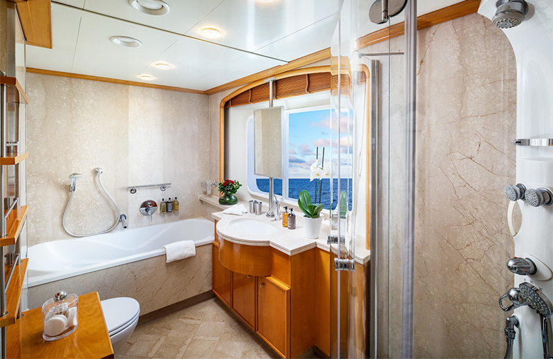 SeaDream II Stateroom Bathroom